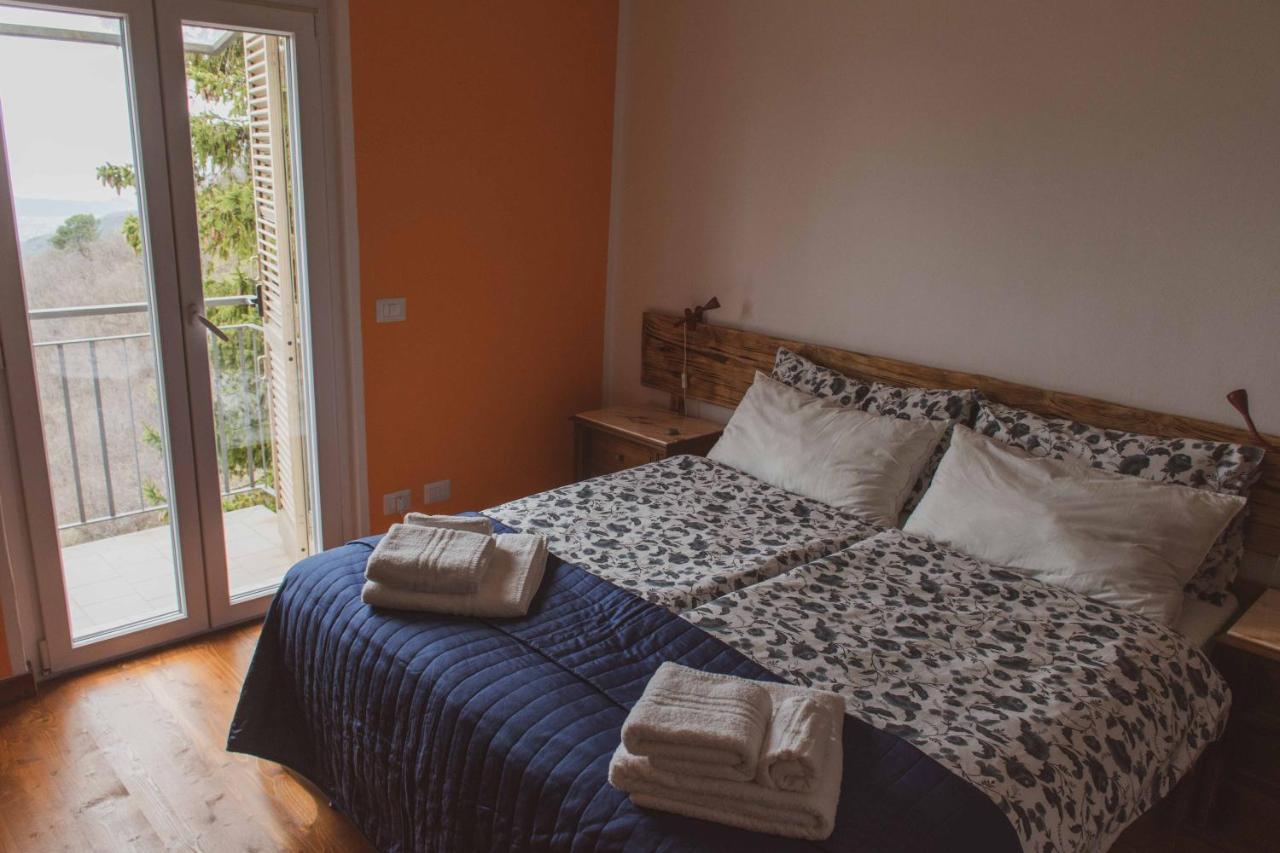 Bed And Breakfast Humus Sapiens Castiglione Chiavarese Exterior foto