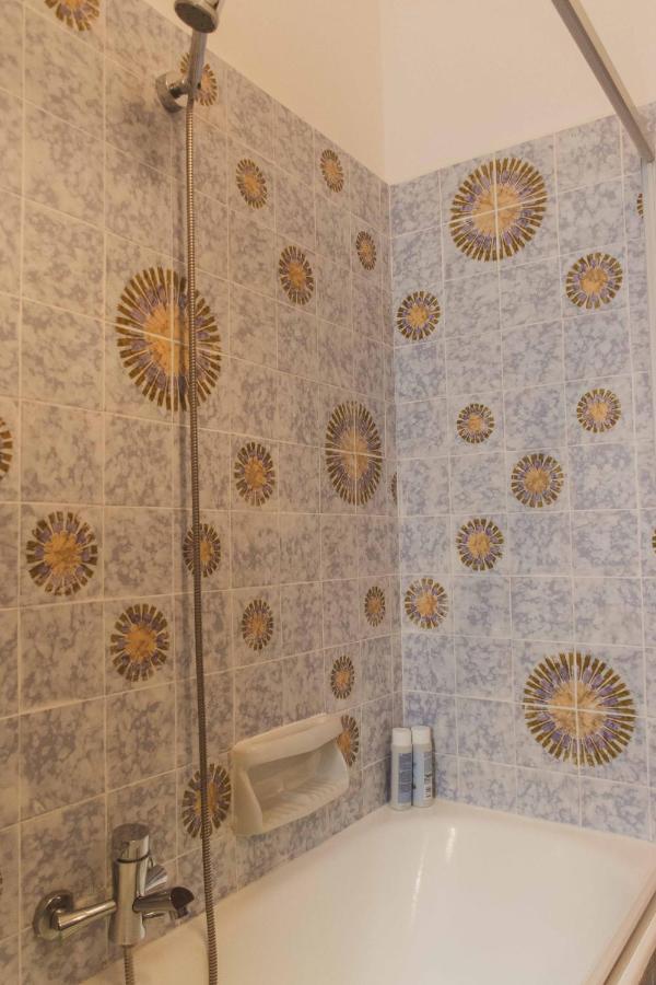 Bed And Breakfast Humus Sapiens Castiglione Chiavarese Exterior foto